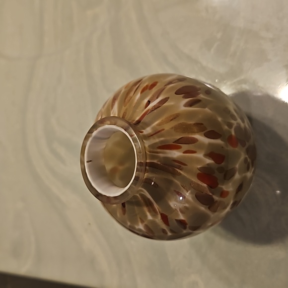 Small blown glass spotted vase - Picture 3 of 5